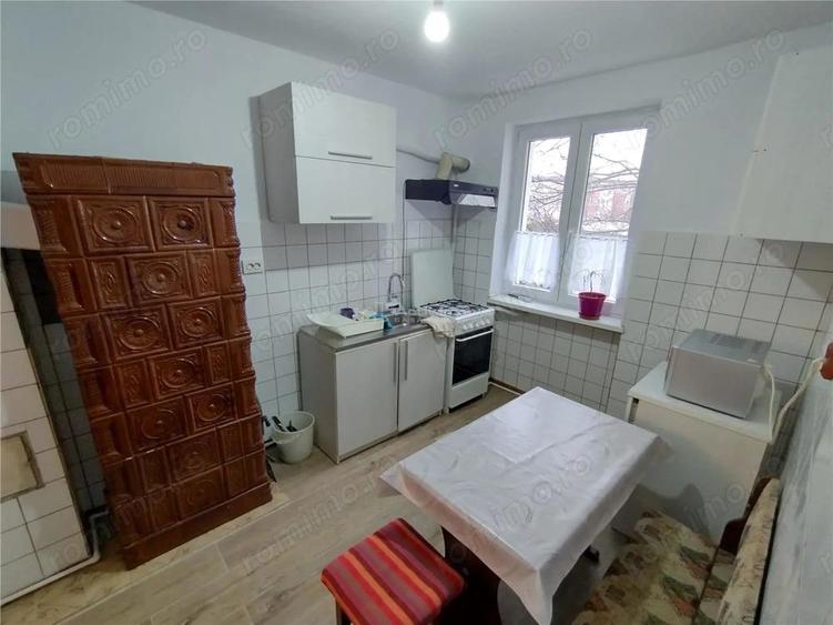 Oravita, Chirie, 3 Cam, Et. 1, Mobilat + Utilat, Garaj Inclus, Zona Garii - 9