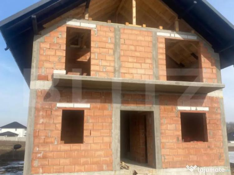 Casa cu etaj la rosu, 140 mp utili, 400 mp teren, zona Lisau - 5