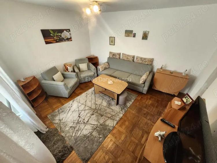 3 Cam - Spitalul Judetean-Mobilat--Utilat-Centrala -53Mp+Balcon 6Mp-95000 Euro-Negociabil 3 Cam - Spitalul Judetean-Mobilat--Utilat-Centrala -53Mp+Balcon 6Mp-95000 Euro-Negociabil