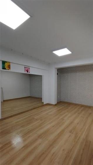 3D! Spatiu:birouri,cabinet,contabilitate, servicii,IT,studio,showroom,Central,Br - 37