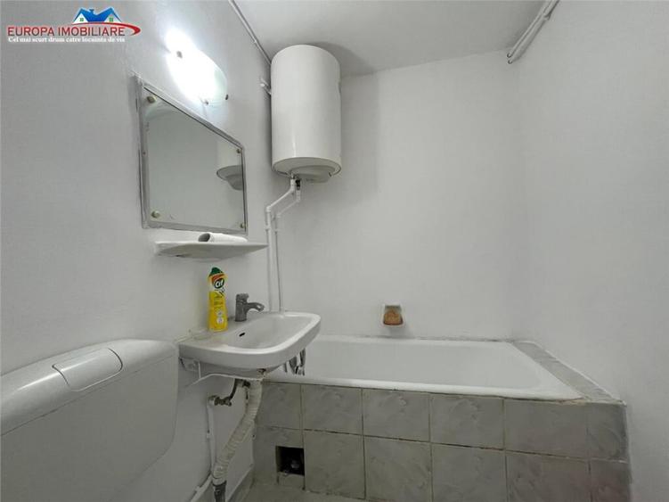 Garsoniera de zona Dallas Tulcea - 3