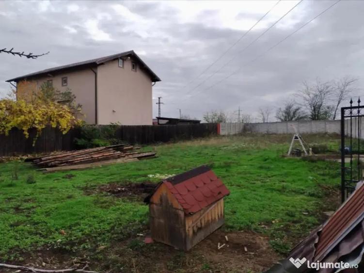 Teren intravilan 812 mp, cu doua fronturi generoase, zona P - 2