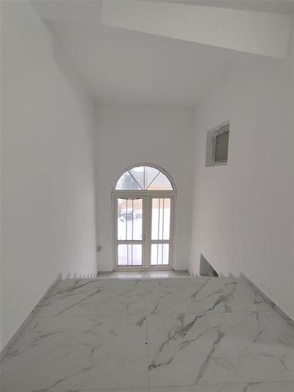 RECO Vila la cheie compartimentata in 16 ap in zona Spitalul Judetean - 16