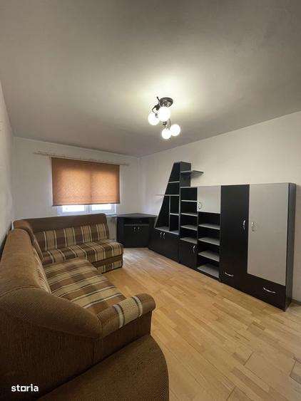 Apartament 4 camere etaj 1 Cetate - 1