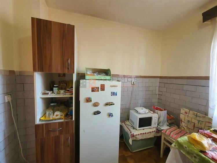 Apartament 3 camere cf1 decomandat zona Brosteni - 7