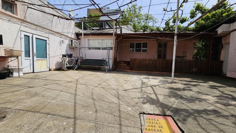 Faleza Nord - strada Unirii - teren 986 mp + casa (langa Scoala Colibri) - 9