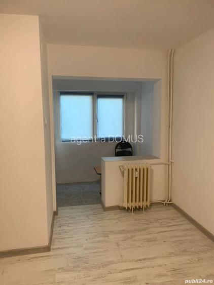 Garsoniera Brazda,etaj 3,renovata