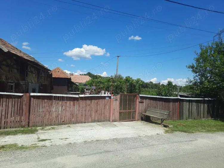 Casa cu teren de 5100 mp in orasul Babeni strada Romani - 3