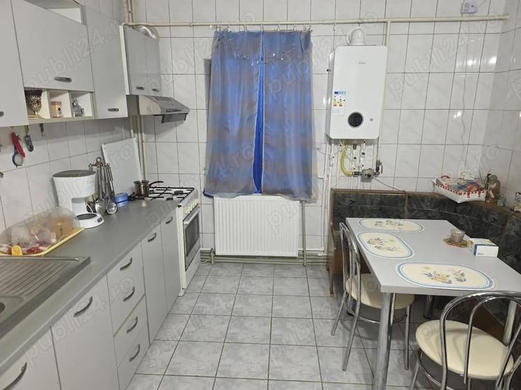 Vand apartament 3 camere, str. Flacara, mun. Calarasi(sau schimb cu 1 sau 2 camere+dif) - 7