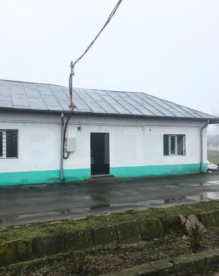 Spa?iu comercial, 65 mp, zona Sud - 14