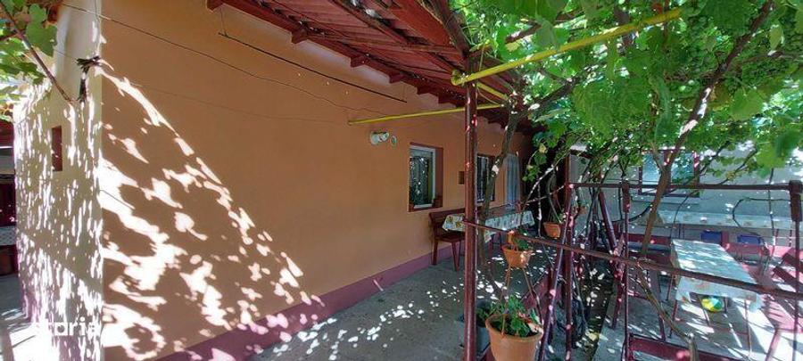 Casa de piatra 100mp, 3cam, ocazie pentru liniste - 1