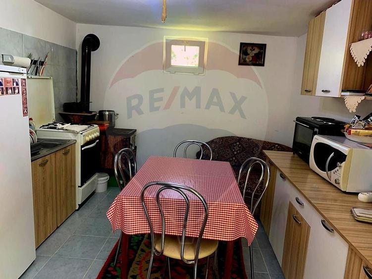 Casuta de la tara - 6