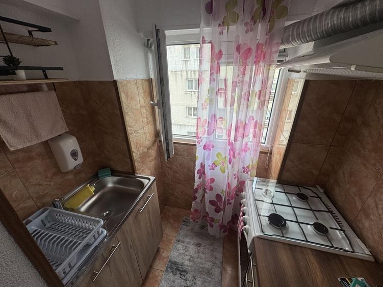 Garsoniera Renovata Total zona Inel 2 cu Gaze pe Scara - 6