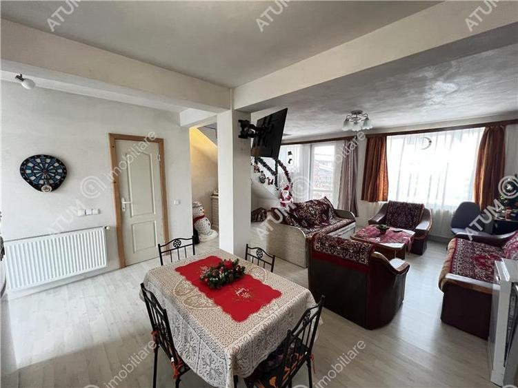 Casa 3 camere 2 bai terasa si curte zona Calea Cisnadiei din Sibiu - 12