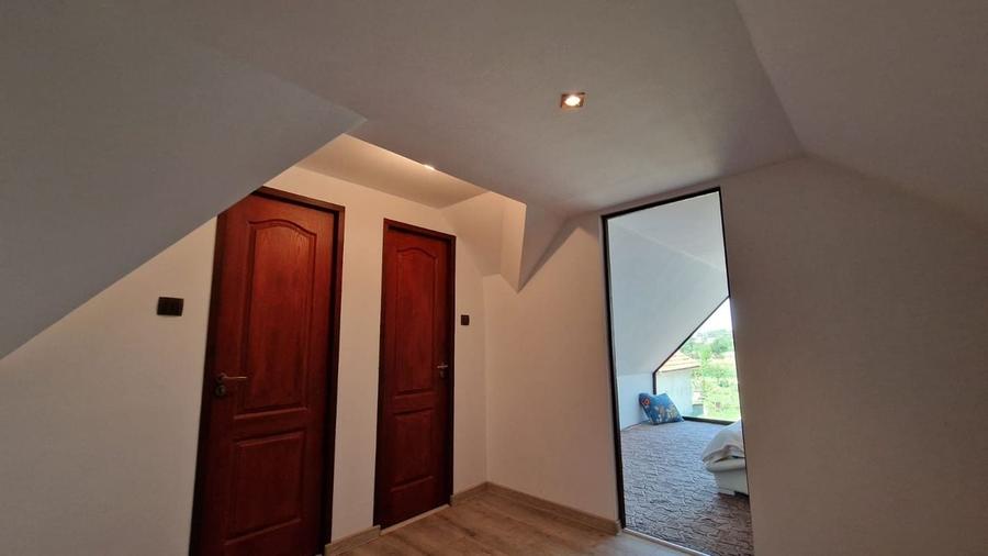 Casa de vanzare in Mocira, 3 camere + anexa tip garsoniera Comision 0% - 8