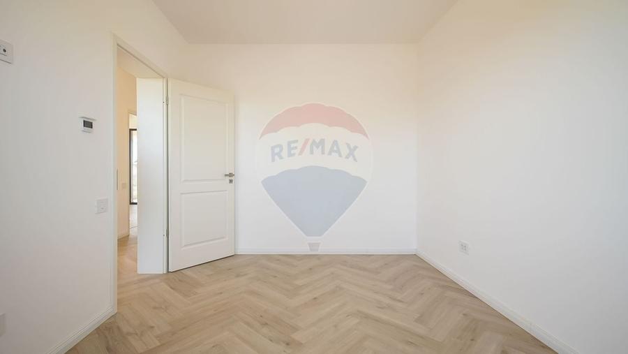 Casa / Vila cu 5 camere de vanzare - 11