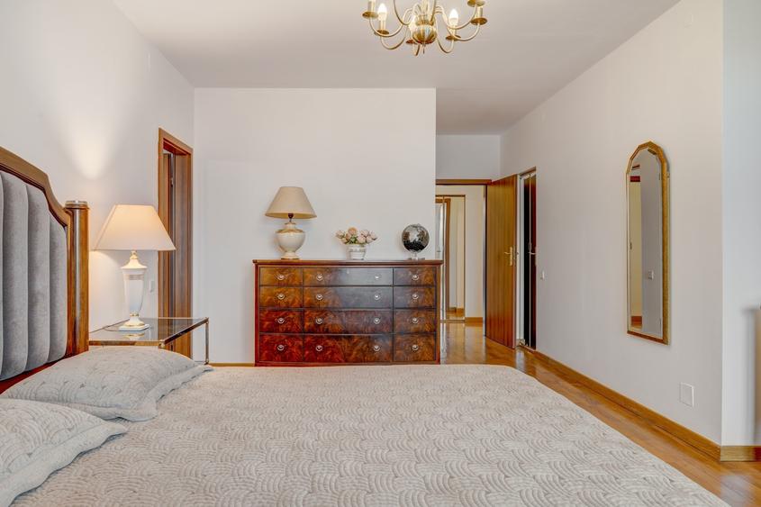 Fully detached family apartment | 242 sqm usable | 92 sqm living/ 41 sqm terrace - 6