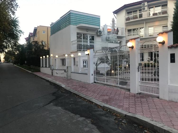 Proprietate ideală pentru locuință și afacere turistică în Eforie Nord - 3