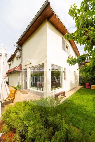 VILA parter si etaj- PIPERA