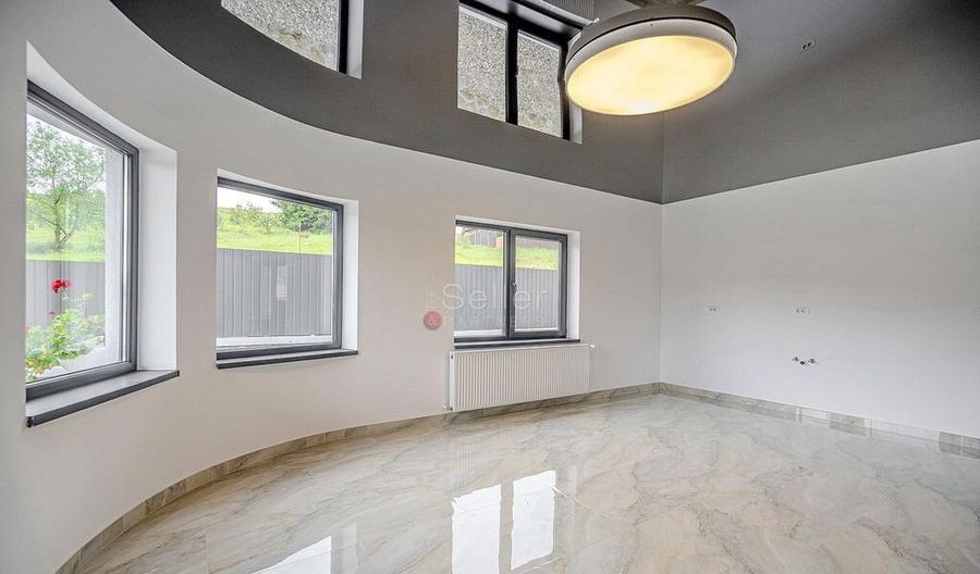 Zona Linistita Structura Generoasa - 12