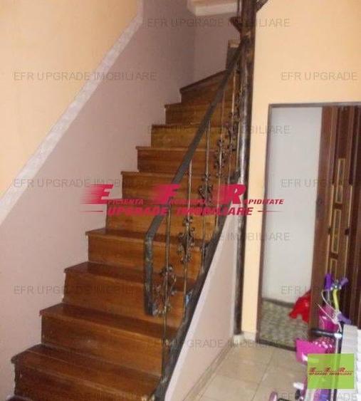 Vilă cocheta de vanzare ?n zona Sala Palatului - 13