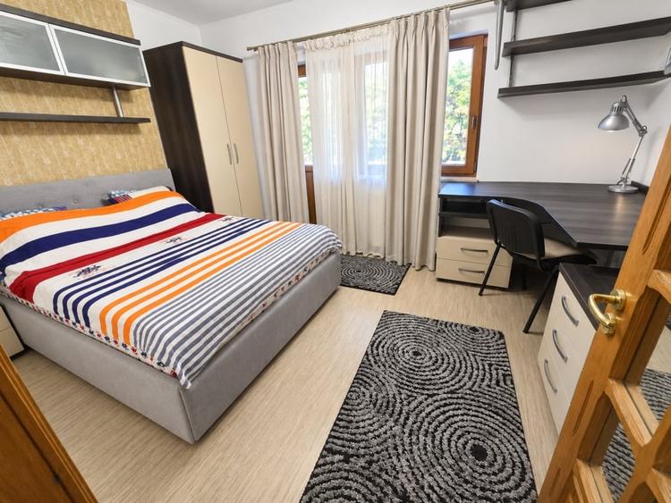 Apartament cu 4 camere decomandat în Găvana 3