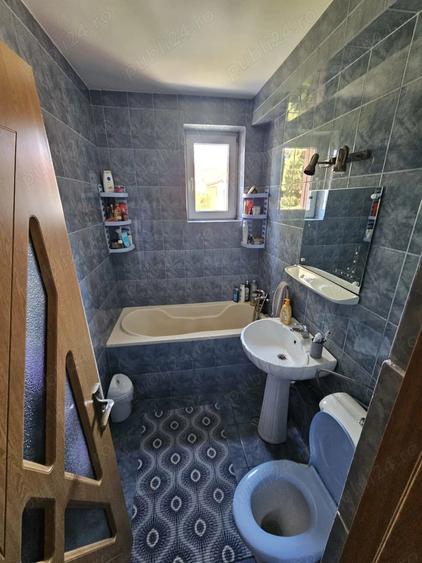 Vand apartament 2 camere Petrosani - 1