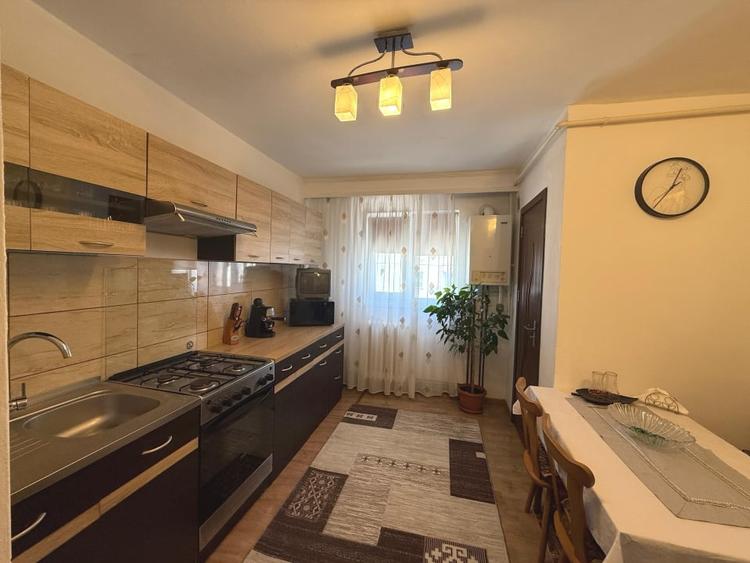 Apartament cu 2 camere de vanzare in Cetate 51 mp utli + loc de parcare. - 4