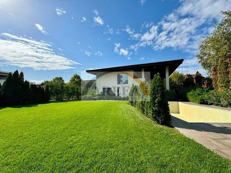 Vila lux de vanzare in cel mai dorit complex din Erou Iancu Nicolae-locatie rara - 38