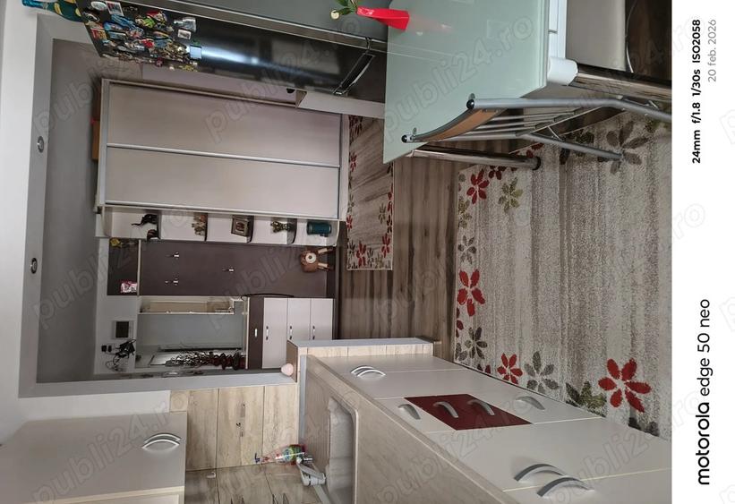 Inchiriez apartament cu 2camere - 4