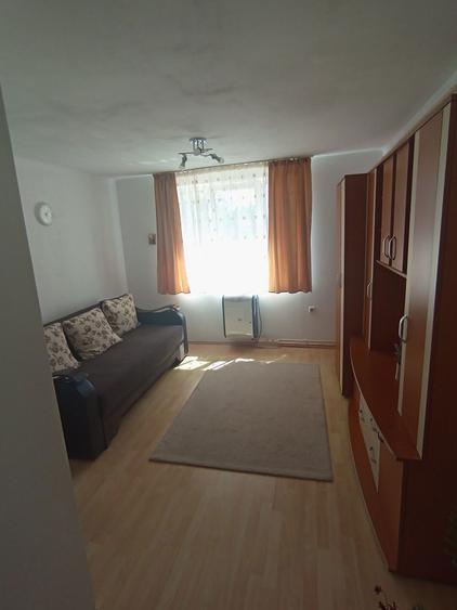 Vand Garsoniere. - 3