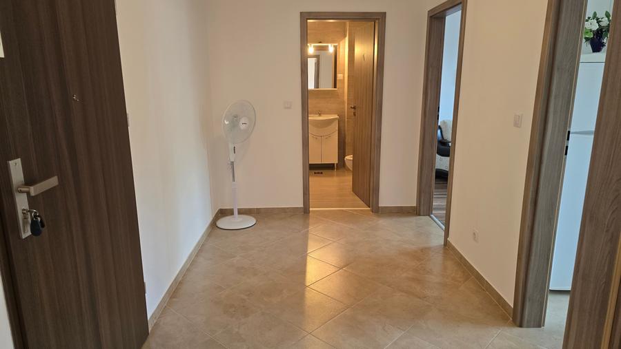 Vand apartament cu 2 camere decomandat in Deva, bloc de caramida din anul 2012, - 4