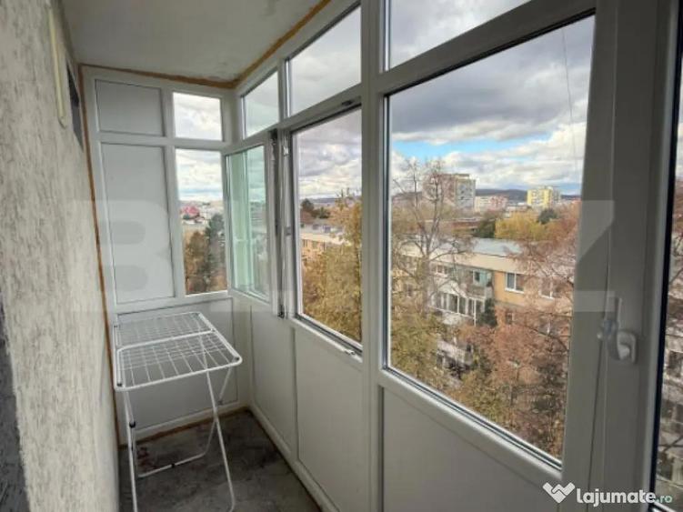 Apartament 2 camere, 52 mp, zona Hotel Royal - 2