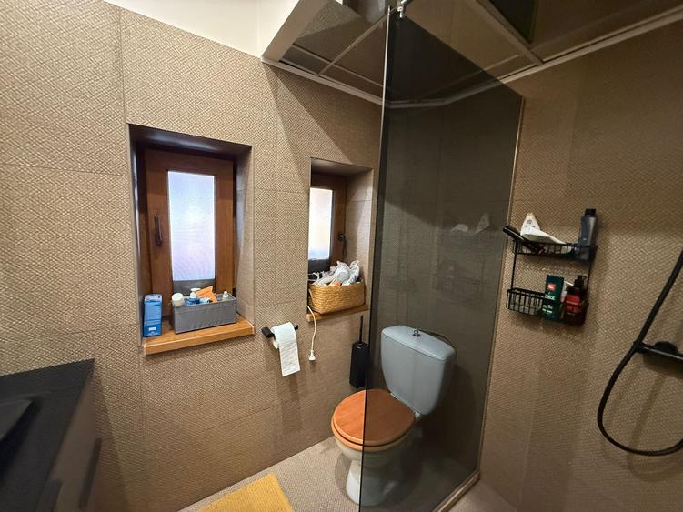 Apartament 4 camere,decomandat,etaj 1,zona Inspectoratul Scolar - 15