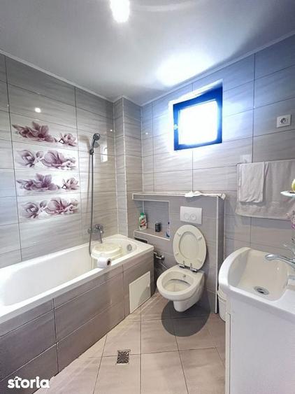 Vila Superba pentru 2 familii /9 Camere /Curte 721 - 16