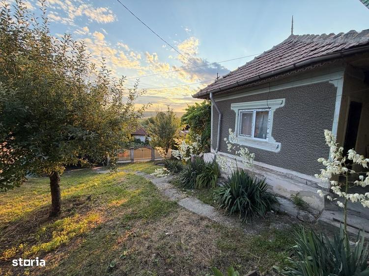 Casă cu 4 camere în Gheboieni