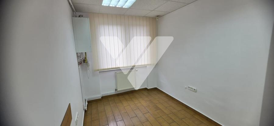 Apartament cu 3 camere decomandat în Calea Dumbrăvii