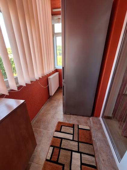 Apartament cu 2 camere semidecomandat, mobilat în Florești