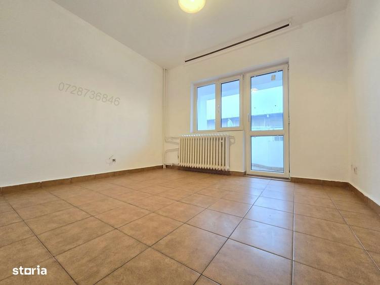 Apartament cu 5 camere în Centrul Civic