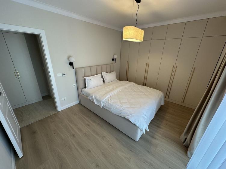 Apartament cu 2 camere decomandat în Lipovei