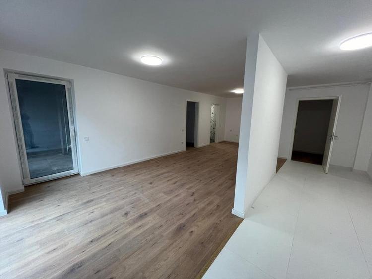 Apartament cu 2 camere semidecomandat în Borhanci