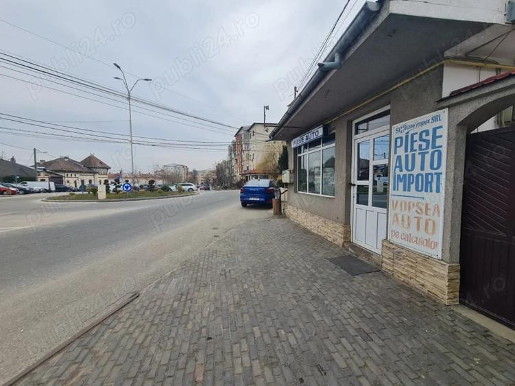 Spațiu comercial, de 80 mp, în Central