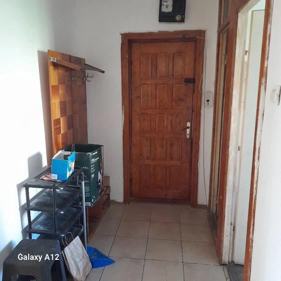 Apartament cu 4 camere decomandat în 1 Mai