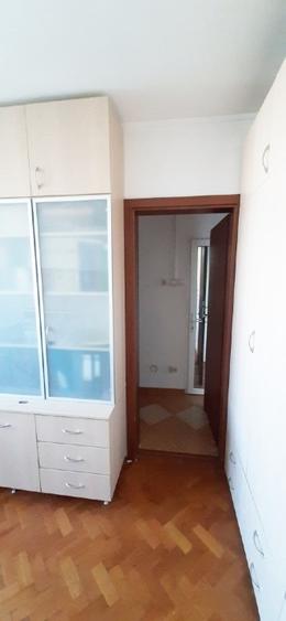 Apartament cu 3 camere circular, mobilat în Giurgiului