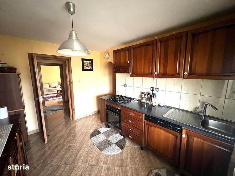 Apartament cu 3 camere în Mărtinești