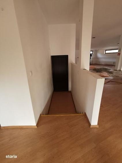 Spațiu comercial, de 160 mp, în Fundeni