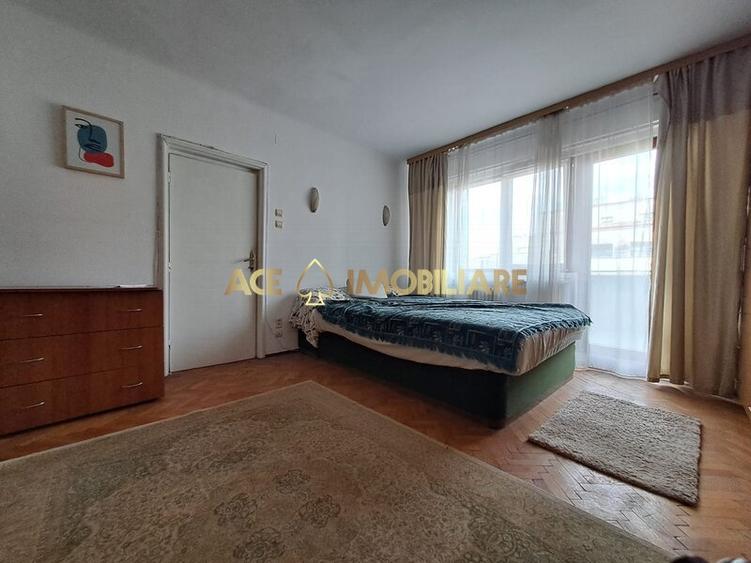 Apartament cu 2 camere semidecomandat, mobilat în Armeneasca