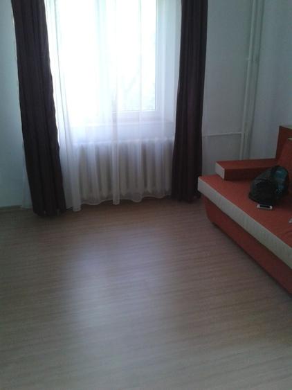Garsonieră decomandată în Berceni