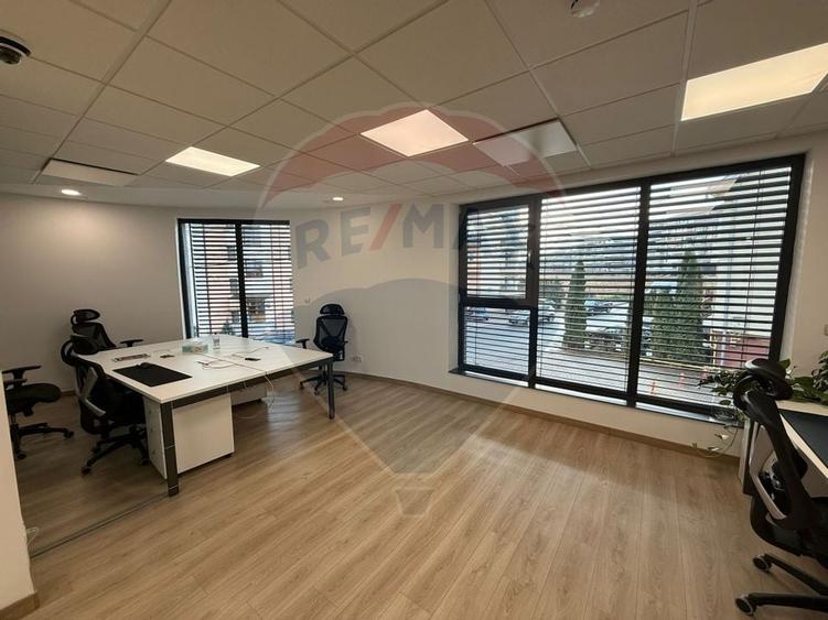 Spatiu de birouri modern de inchiriat in zona Europa, cu parcare - 16