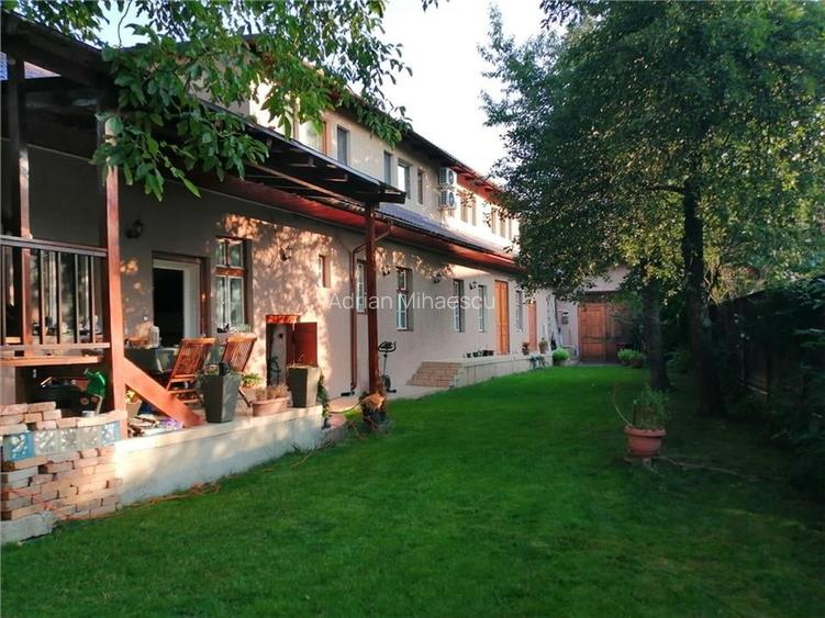 Apartament 4 camere, UMF, curte, centru /cetate, 2 bai, Targu Mures